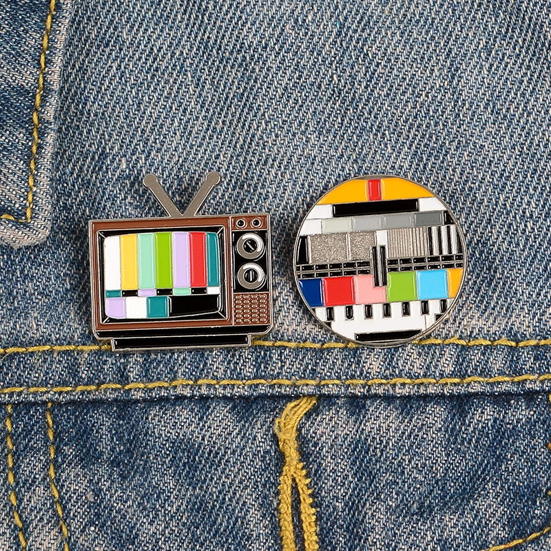 Pin Bros Enamel Desain Layar TV Old-school Untuk Hadiah Anak