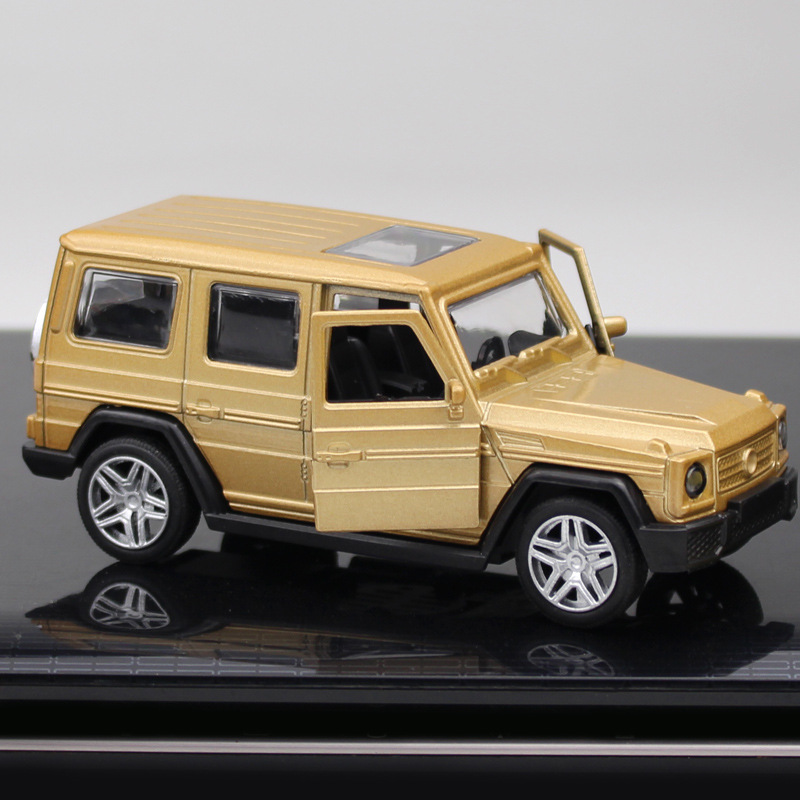 Miniatur Diecast Mobil SUV Skala 1 / 32 Bahan Alloy Untuk Mainan / Hadiah Ulang Tahun