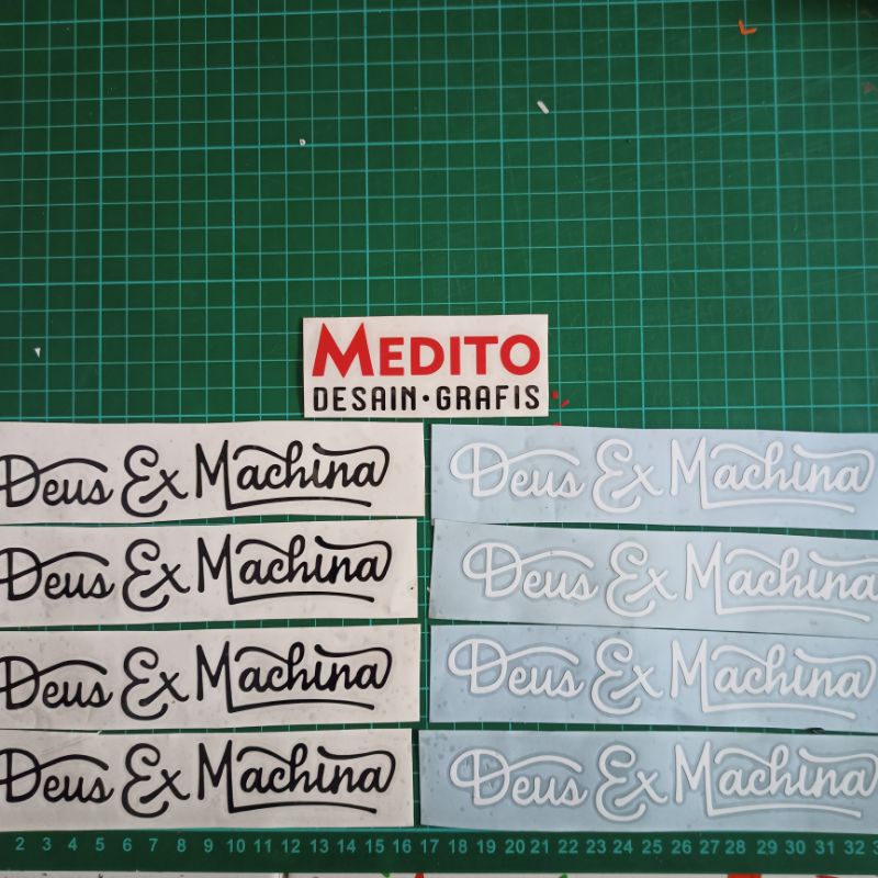 Stiker cutting Deus Ex Machina