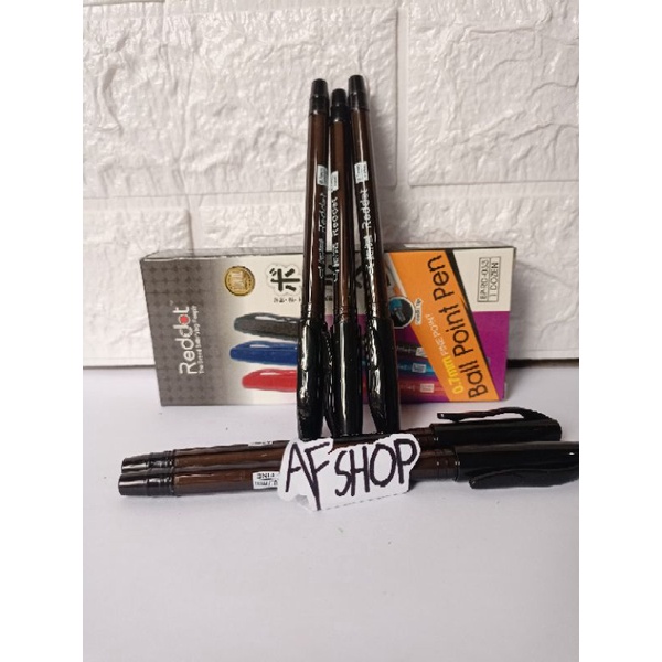 

Ball Point Pen Reddot Warna Hitam 0.7mm