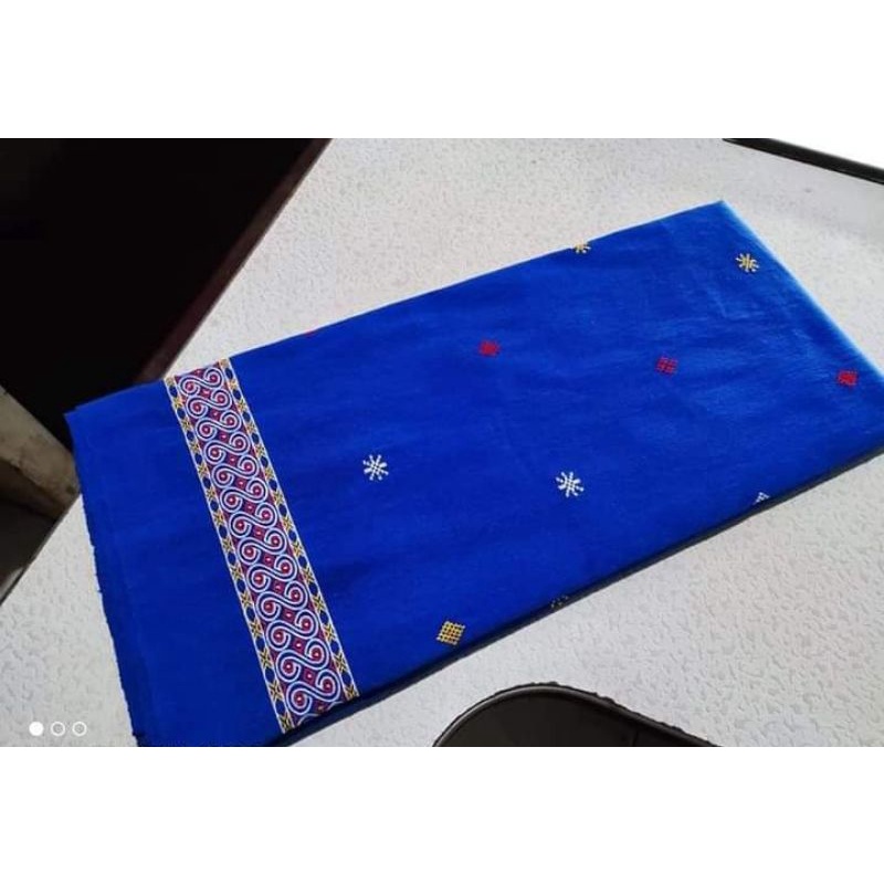 KAIN TENUN PABINTIK MOTIF TORAJA