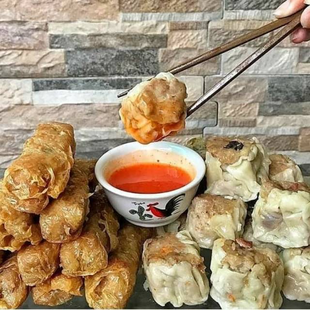 

Dimsum Lumpia Isi Montok HALAL