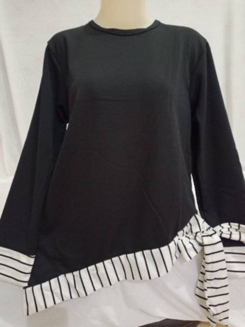 BLOUSE ATASAN MIRING CAROL SALUR NESS COLLECTION