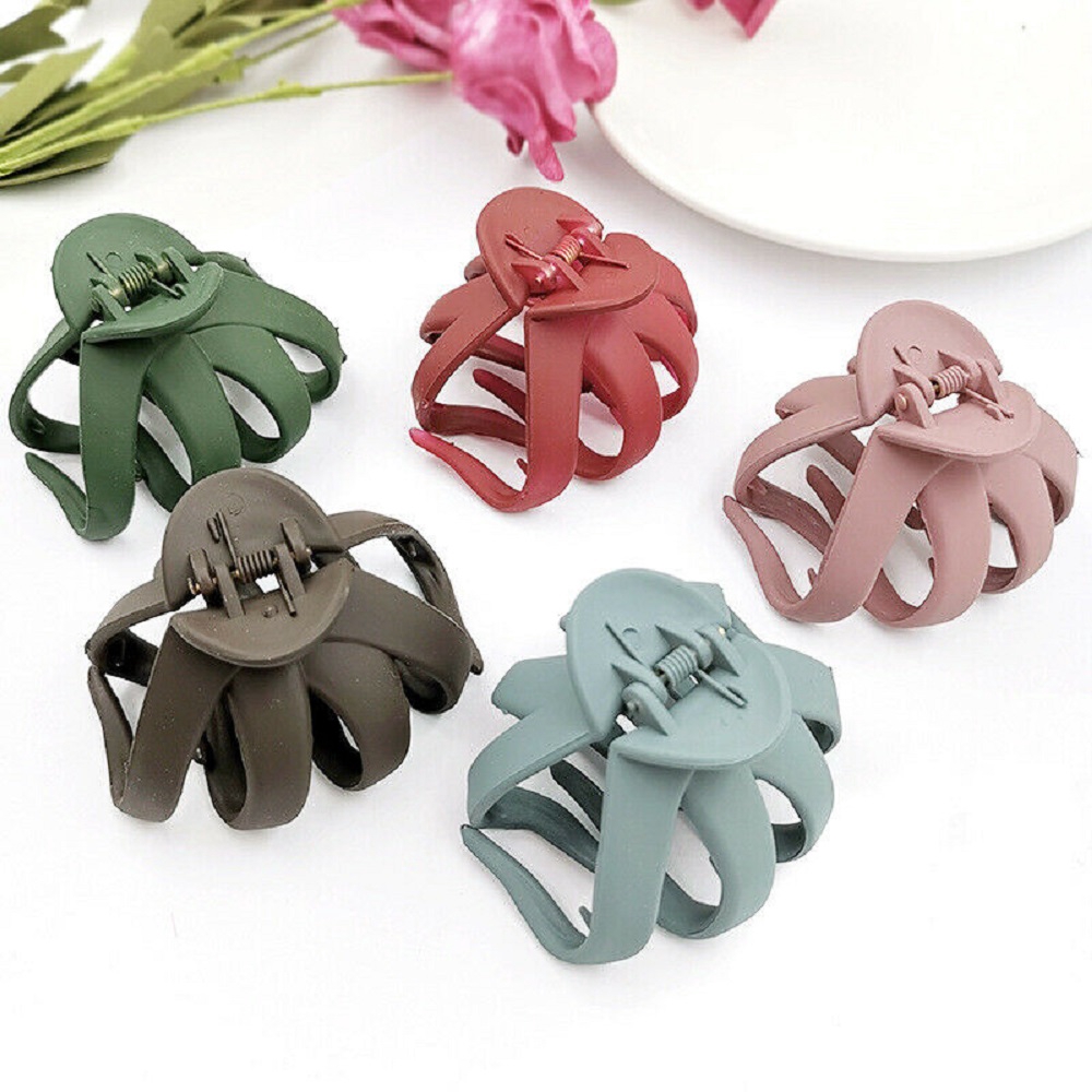 【COD Tangding】5 Colors Solid Geometric Hollowing Large Hair Claw Crab Clamp Hair Clip Hair Accessories