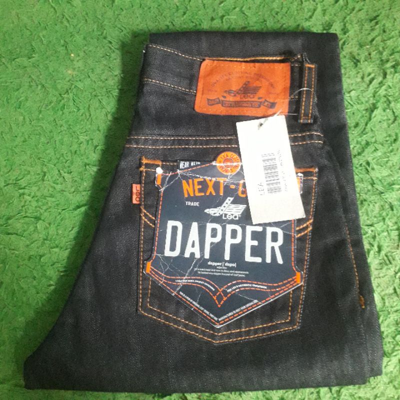 Lea 607 Boots Cut / Cut Bray celana panjang jeans Original 100%