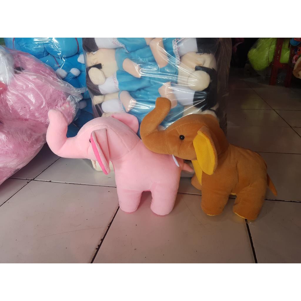 Boneka gajah