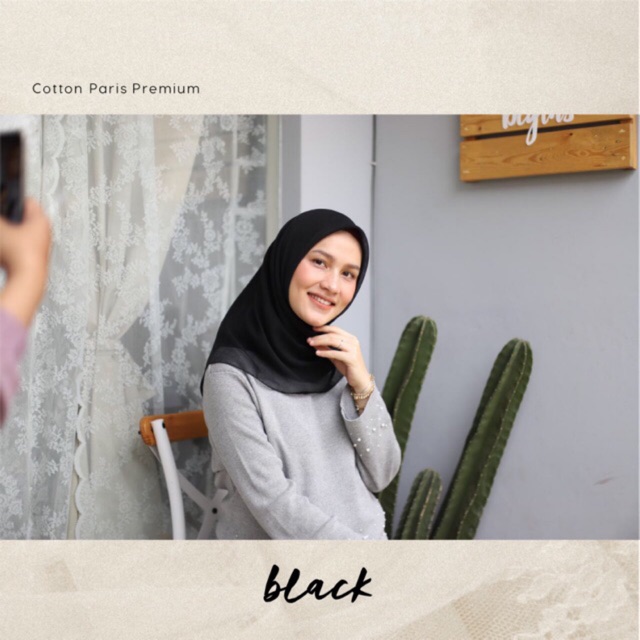 ZYTADELIA PLAIN - BLACK