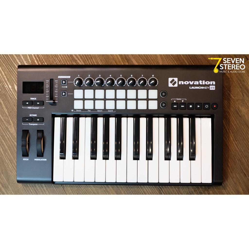 Novation Launchkey 25 MK 3 Keyboard Controller