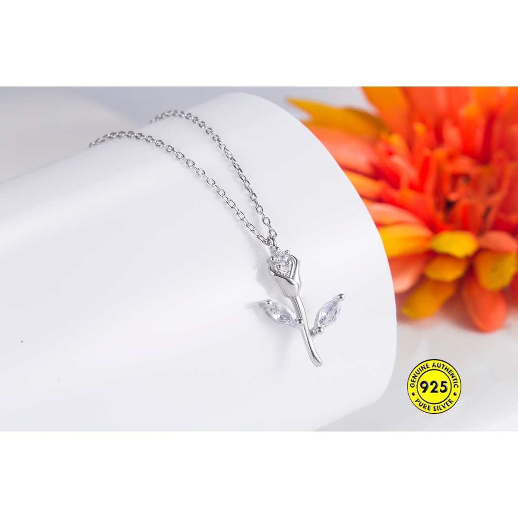 Kalung Desain Mawar Gaya Vintage Untuk Wanita
