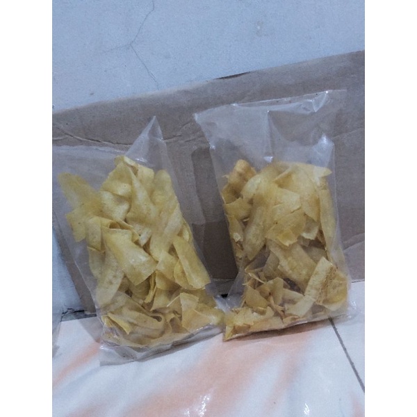 Kripik Pisang Goroho (Krepe Pisang Goroho Noni Mdc)