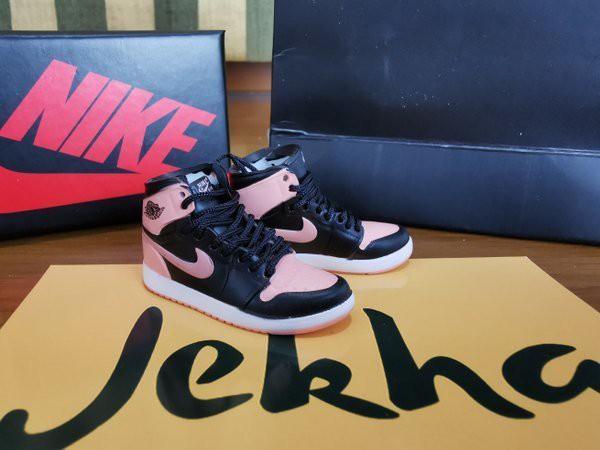 Air Jordan 1 Crimson Tint - 3D Sneakers Keychain Gantungan Kunci