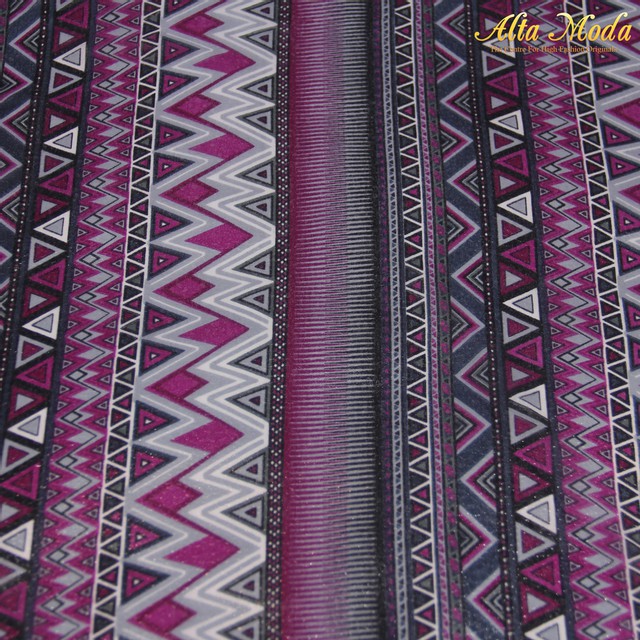 

Alta Moda Printed Chiffon Motif Tribal Ungu (1M)