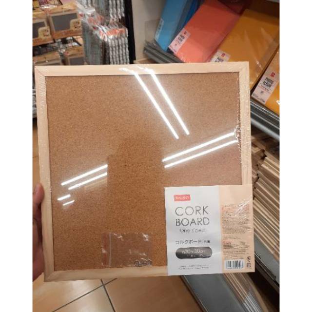 

Daiso - Corkboard Papan Gabus
