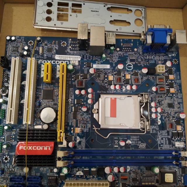 MOTHERBOARD H61 FOXCONN LGA SOCKET 1155
