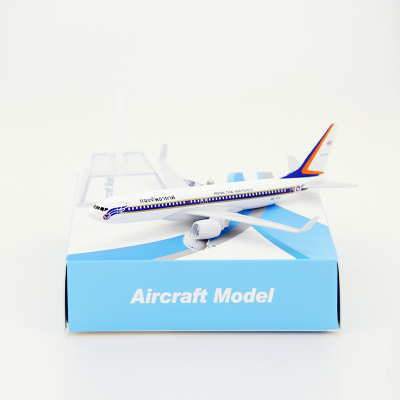 Royal Thai B737 Pesawat Model Thailand Airlines Boeing 737 Pesawat Terbang Model Die Cast Metal Kado 16CM