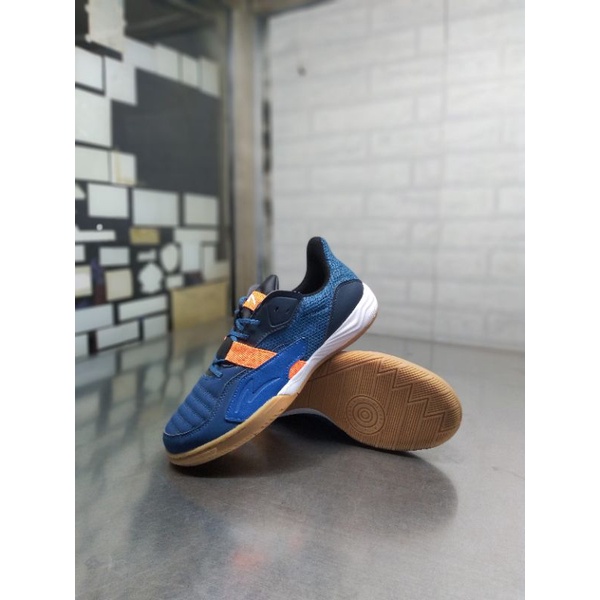 SEPATU FUTSAL SPECS METASALA VOID