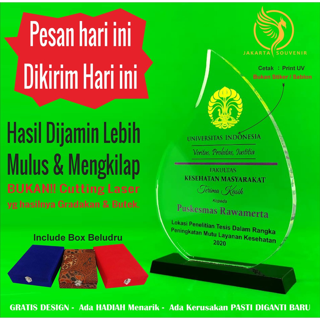 

Plakat Akrilik Custom Acrylic kenang-kenangan wisuda + Box - Murah