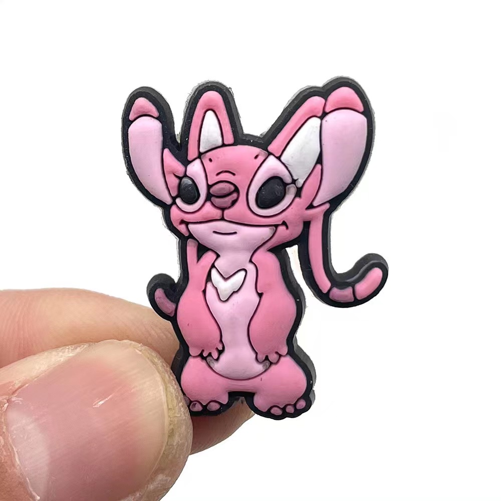 Charms Pin / Bros Bentuk Kartu Stitch Untuk Dekorasi Sepatu