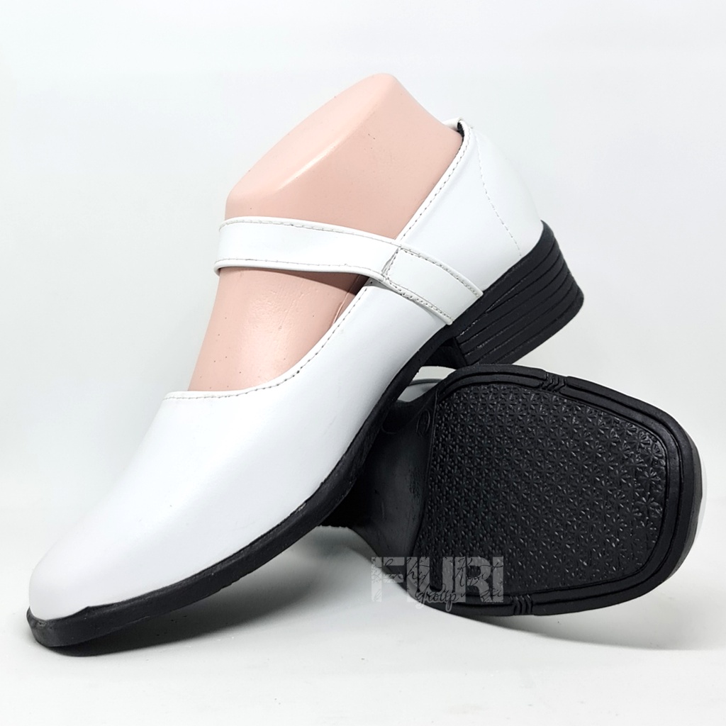 FIURI - Sepatu Pantofel Wanita Hitam 36-42 Bonus Putih Tali Perekat Hak 3cm - Sepatu Sekolah Perawat Suster Bidan Paskib Hak Tahu 3 cm Upacara Paskibra - Sepatu Formal Perempuan SD SMP SMA Pelatihan Ospek Kerja Kantor Resmi Kulit Murah Promo Diskon