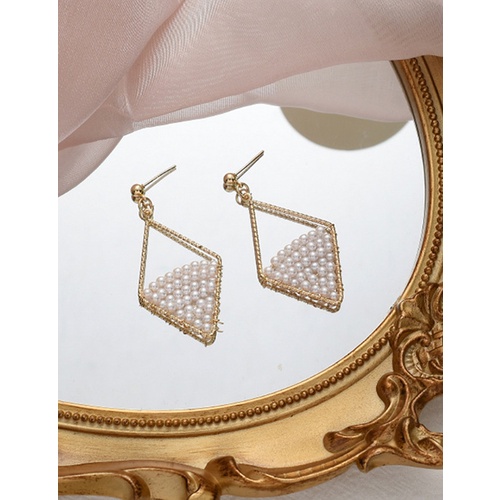 LRC Anting Tusuk Fashion Diamond Geometric Pearl Hand-woven K8041X