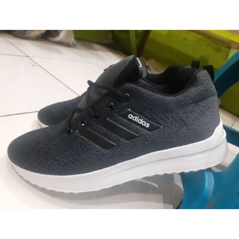 SEPATU OLAH RAGA JUMBO REDI BISA COD
