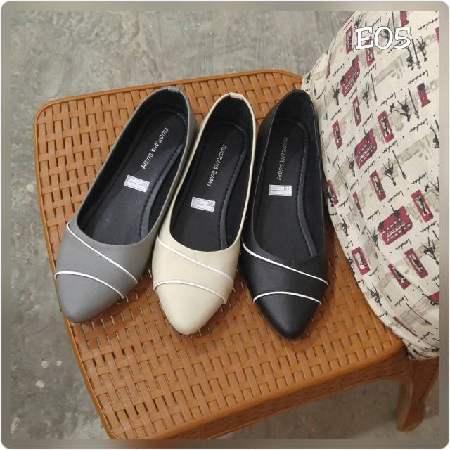 Borneo Sepatu Wanita Flat Flatshoes  BE05 dan BB18 Bahan Kanvas dan Sintetis by Xavyera