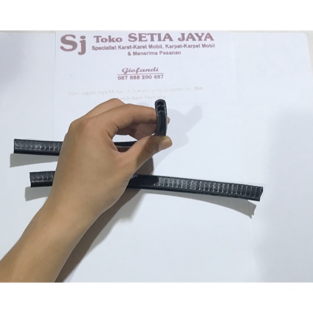 Karet u jepit door guard / karet pelindung pintu mobil