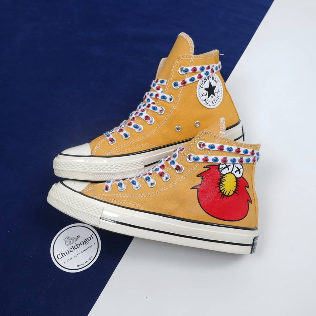 baby sunflower converse