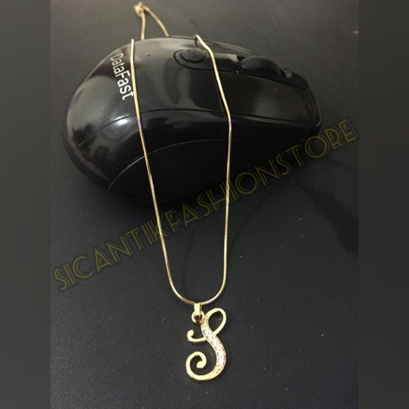 PROMO KALUNG TITANIUM HURUF ABDZ TERLARIS ANTI KARAT LAPIS EMAS MEWAH TIDAK LUNTUR LIOTIN HURUF GOLD