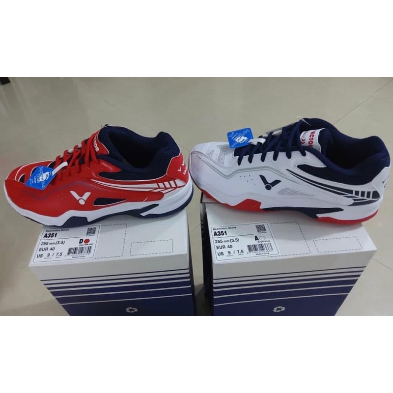Sepatu Victor A351