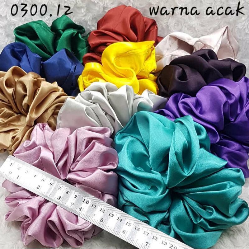 SCRUNCHIES/IKAT HIJAB CEMOL RAMBUT DIAMETER 12CM