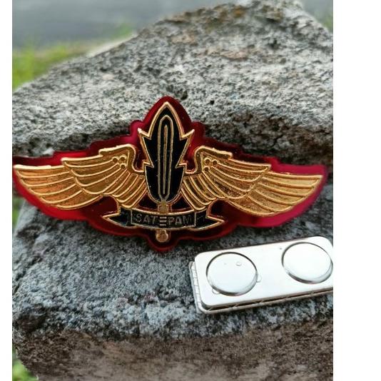 Sudah READY.. lencana wing pin satpam security magnet