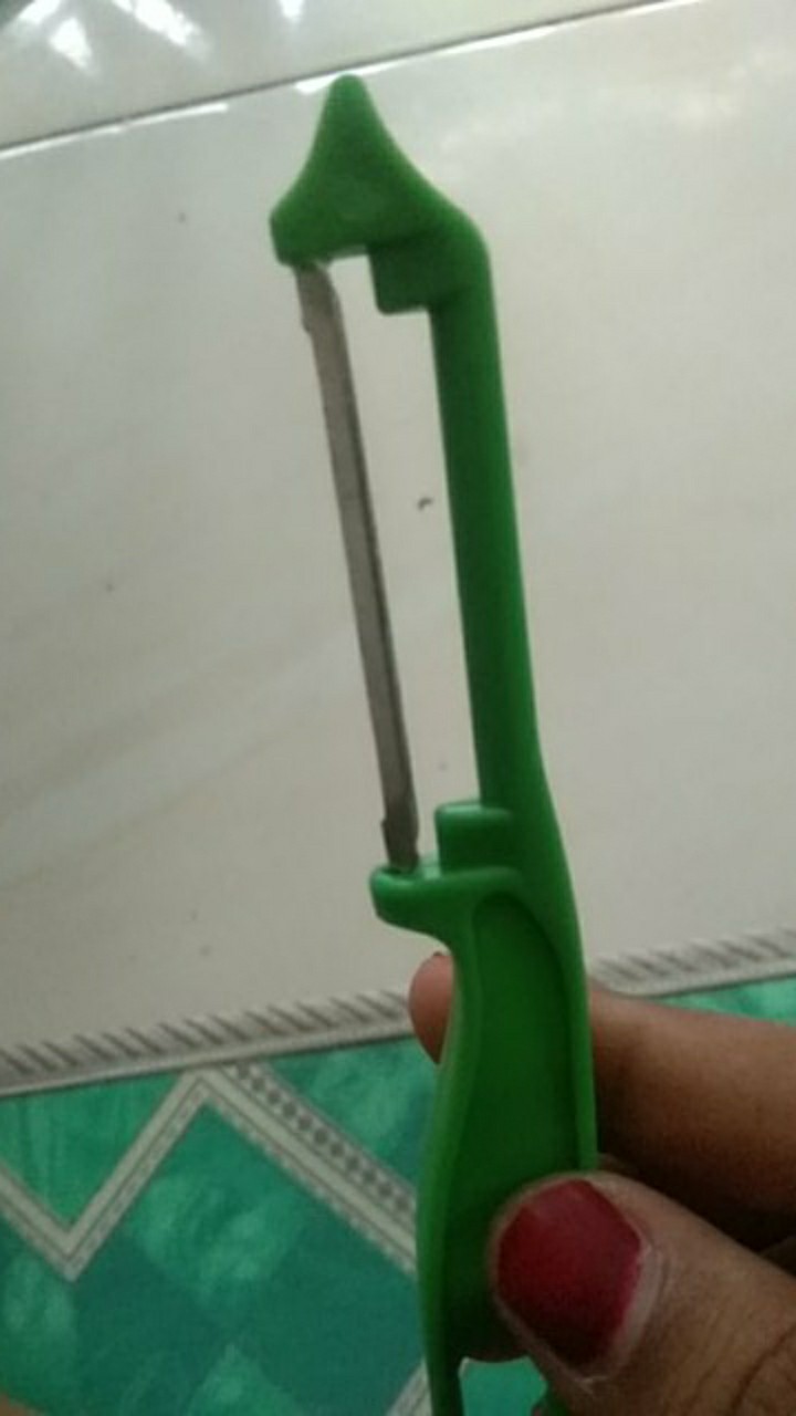 Pengupas Buah / Pisau Pengupas Buah