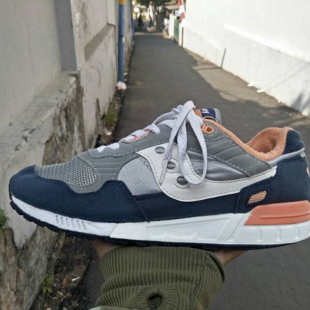 Saucony Shadow 5000