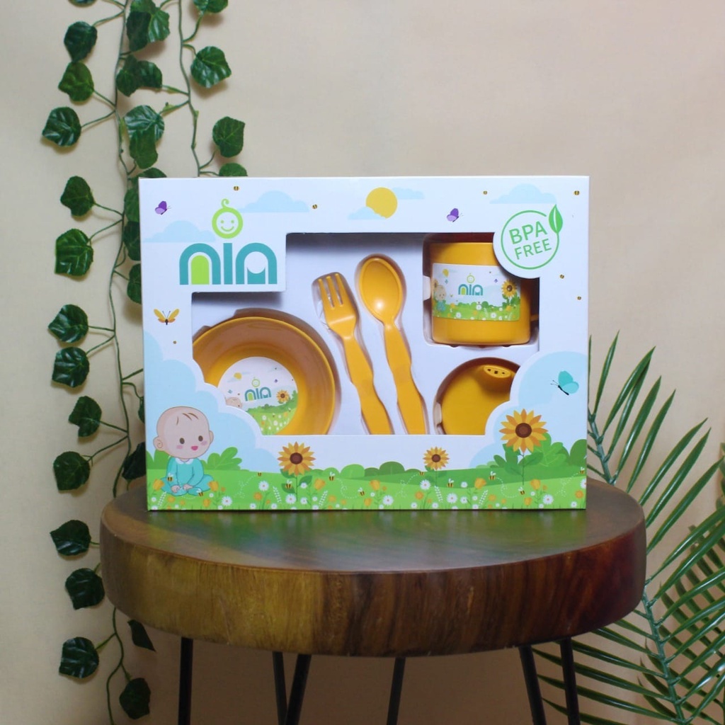 NIA Feeding Set Ukuran Kecil Dan Sedang - Tempat Makan Bayi