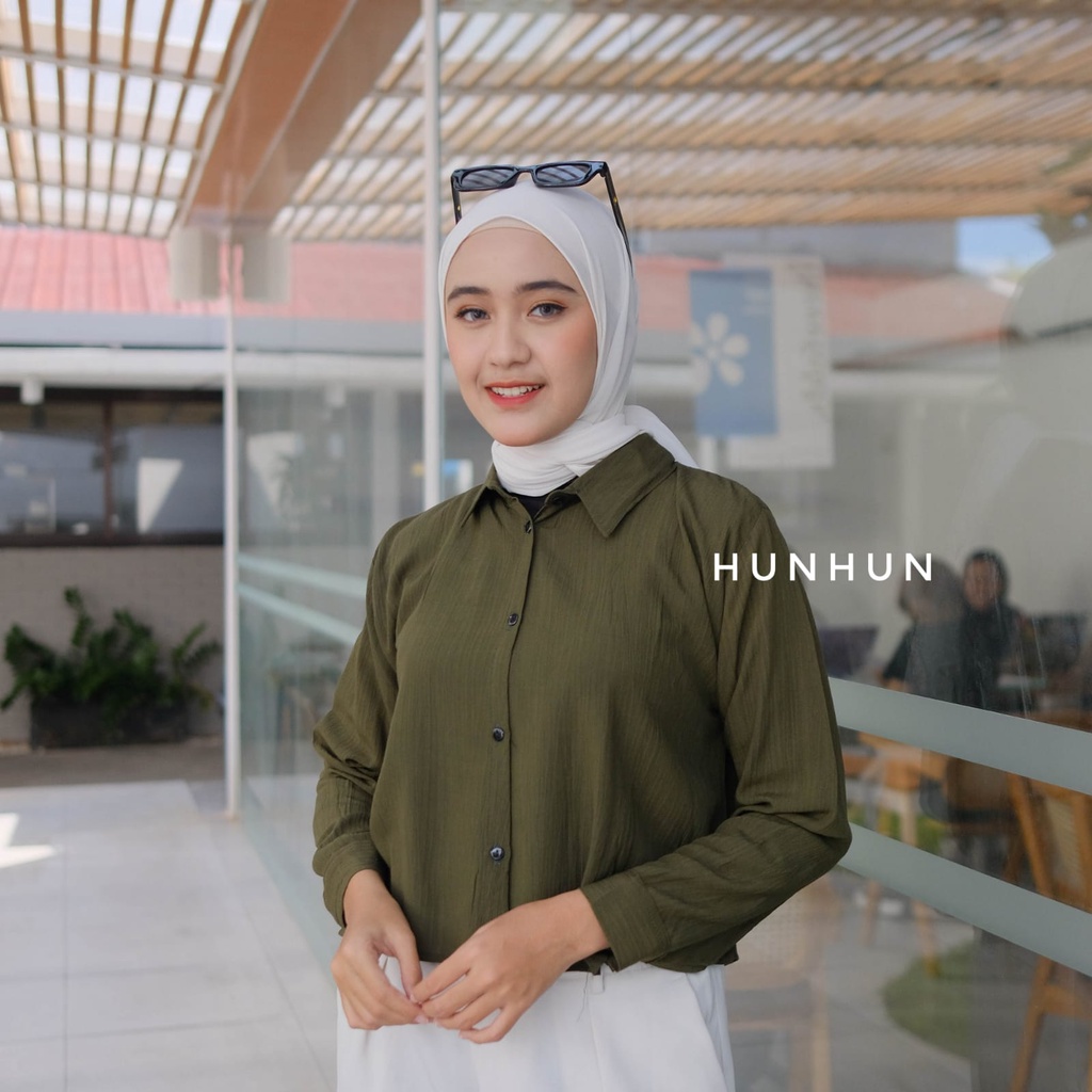 Hanin Crop Rayon Crincle/ Kemeja Crop fhanel Premium Keisya Crinkle AirFlow/ KEMEJA CRINCLE PUSATGROSIR_SOLO-HANIN CROP ARMY