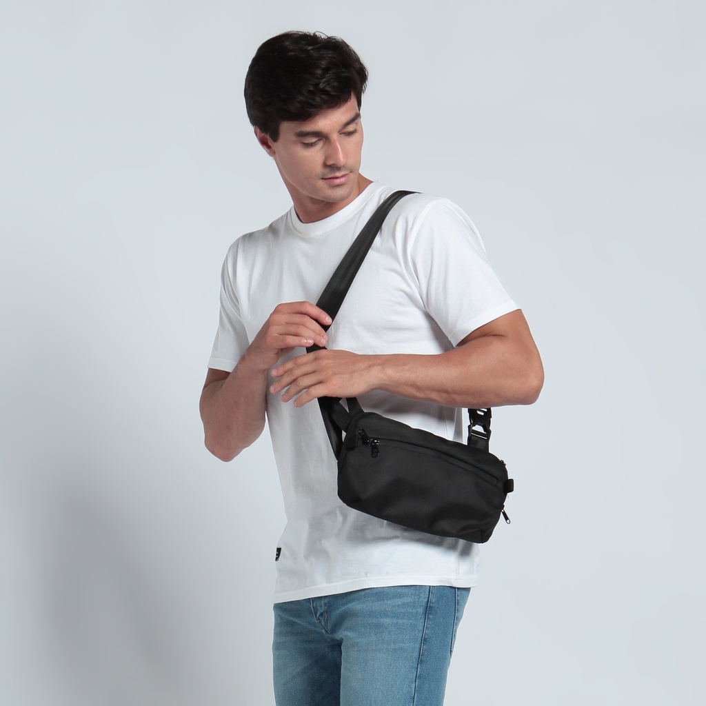 ANT PROJECT Tas Selempang Pria Distro Waterproof Sling Bag Pria Distro Anti Air Hitam