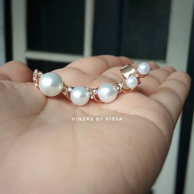 Anting Jepit Pearl