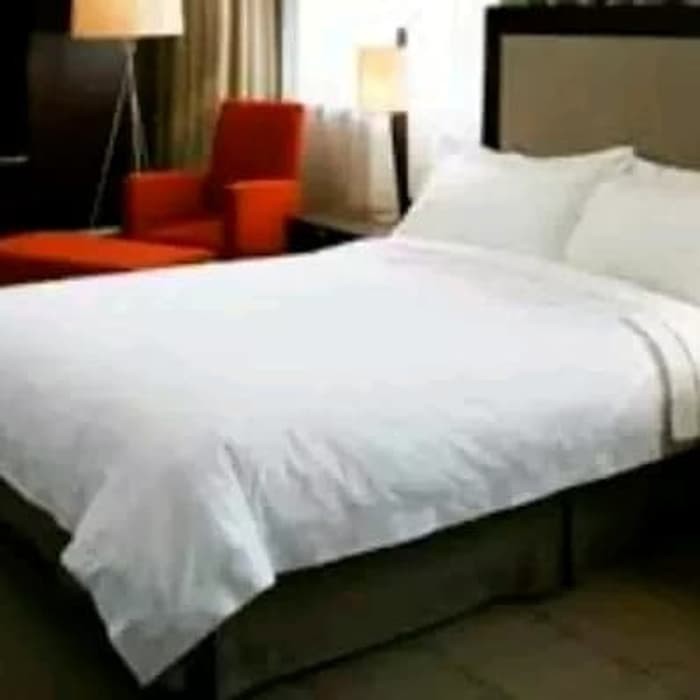 SPREI HOTEL 200 x 200 x 40 BAHAN MICROTENCEL (KATUN JEPANG )