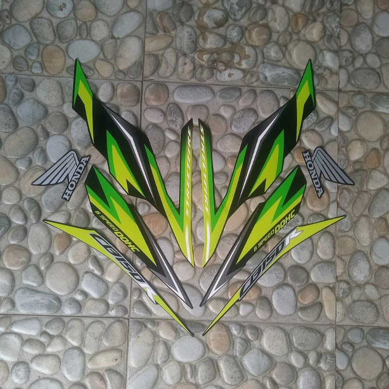 striping lis stiker standar ori cb150r 2019 2020 hitam hijau stiker ori cb150r striping cb150R hijau