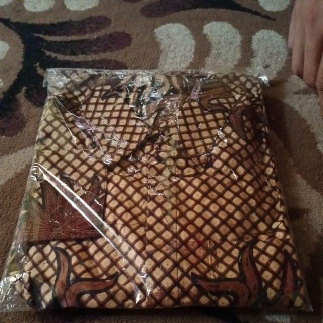 Kemeja Batik Soganan Motif Bapak Jokowi Bunga Indah Katun Prima Adem