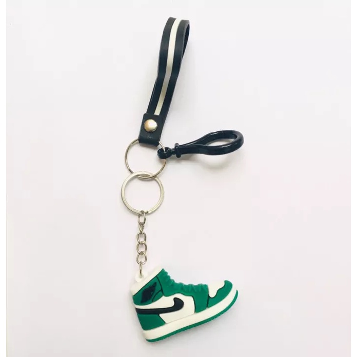 Gantungan Kunci Sepatu Nike Air Jordan  Souvenir 3D Sneakers Keychain Unik Pernikahan Ganci