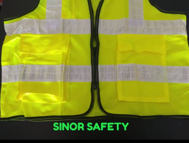 Rompi Safety Polyester Tebal HIJAU dan ORANGE 2 Kantong Dan Zipper Scotlight PVC