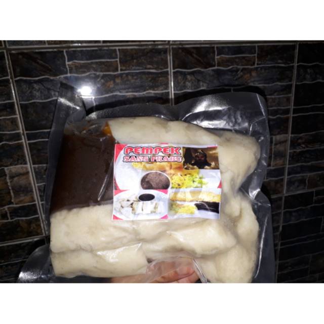 

PAKET 1 *PEMPEK FROZEN CAMPUR*