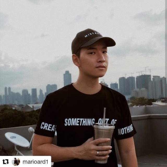 T shirt pakaian cowok baju  pria  kaos  lakilaki 