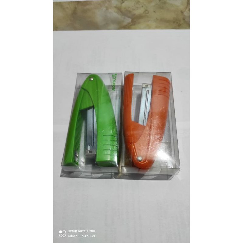 

Staples besar murah