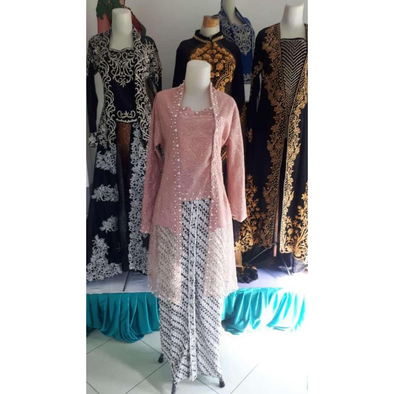 kebaya kutubaru cantik