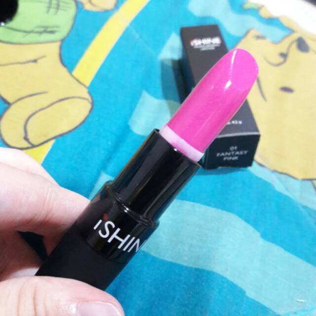 Ishine moisturizing lipstick