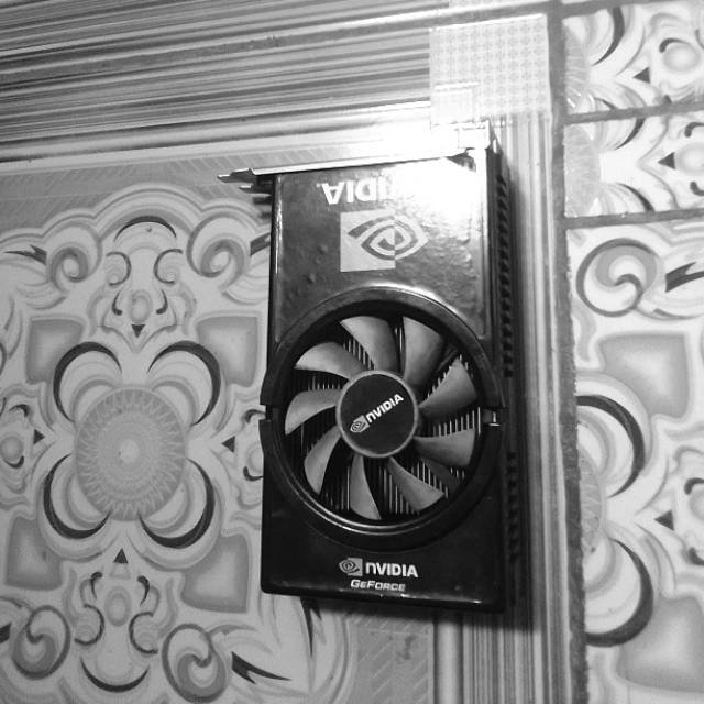 vga 1gb 128bit ddr3 nvidia geforce gt220