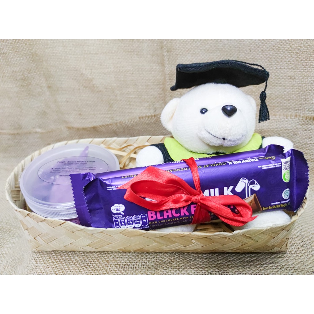 

Hampers Wisuda Gift Box / Graduation Hampers